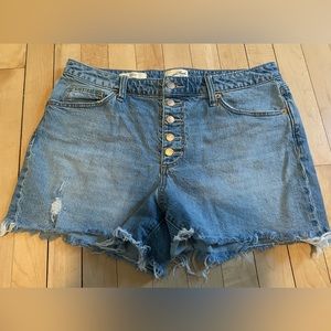 Universal Thread Button Fly Vintage Midi Shorts 12/31